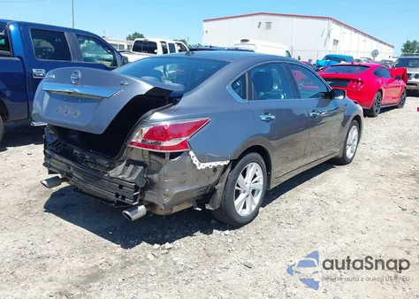 2015 Nissan Altima 2.5 Sv z USA, uszkodzony, nr VIN 1N4AL3AP9FC588485